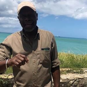 Meet your Posher, Claude